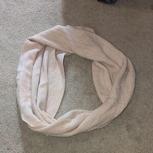 Elegant Cream Knit Infinity Scarf